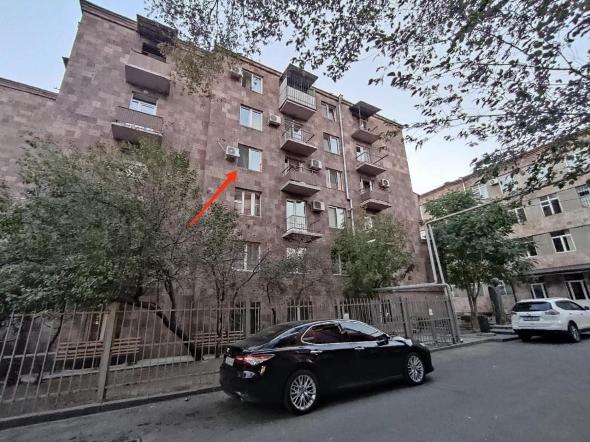 Renovated 1 Bedroom With King Size Bed In Kentron 예레반 외부 사진