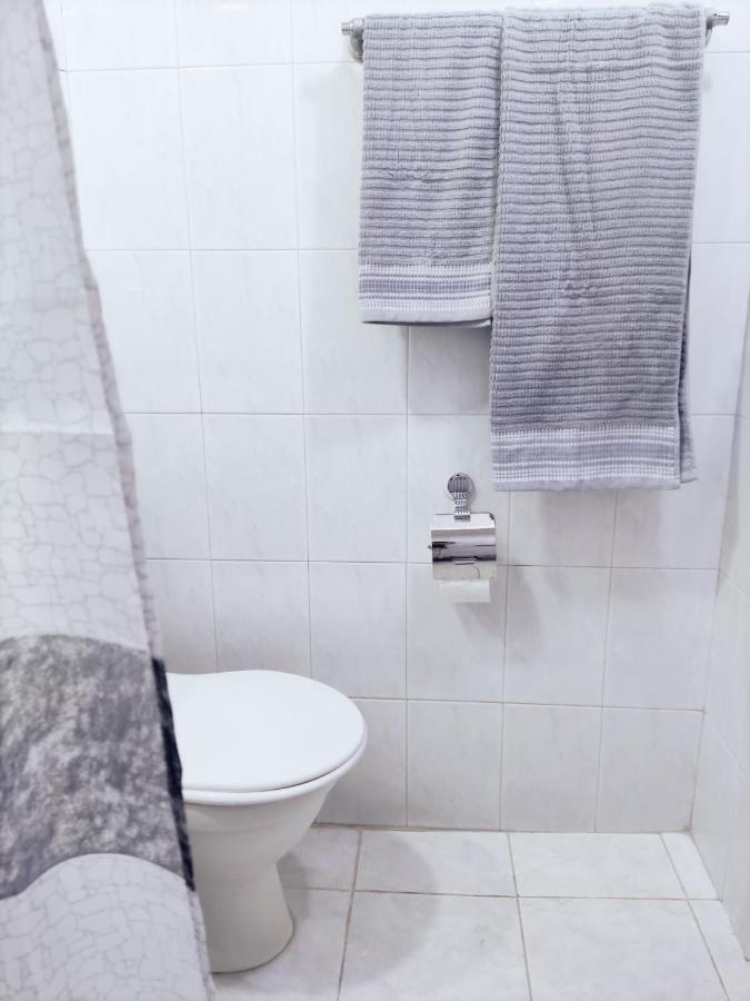 Renovated 1 Bedroom With King Size Bed In Kentron 예레반 외부 사진